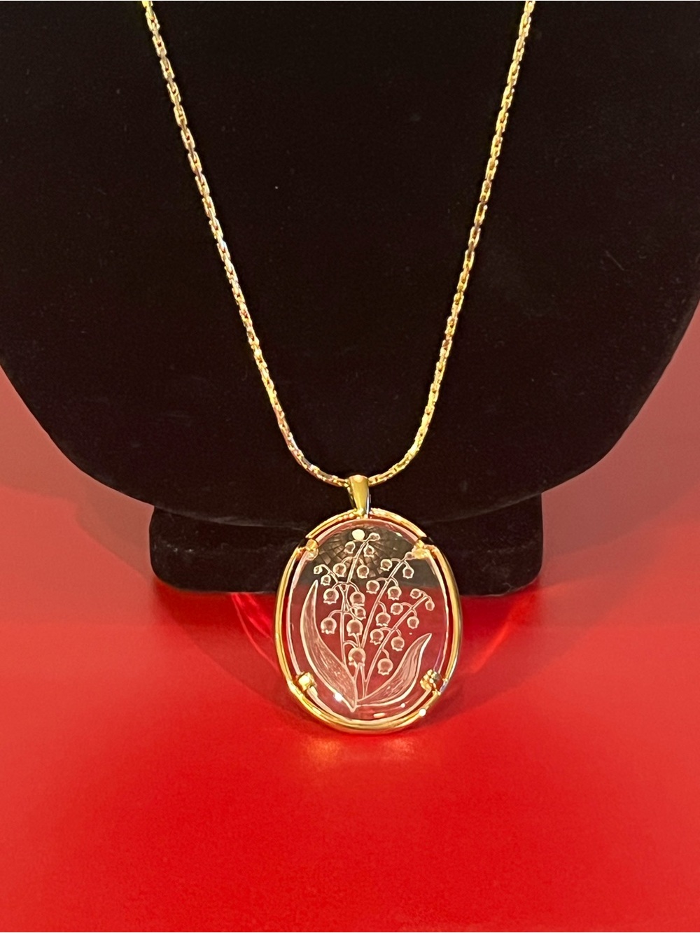 80's 𝓝𝓪𝓹𝓲𝓮𝓻 "Frosted Crystal" Pendant Necklace - Picture 3 of 7